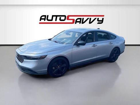 Used 2023 Honda Accord Sport image 3