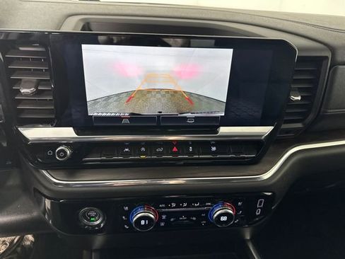 Used 2023 GMC Sierra 1500 SLT w/ SLT Convenience Package image 22