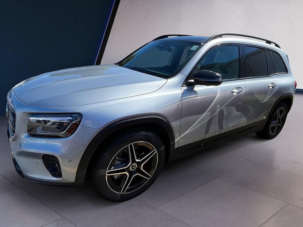 Used 2026 Mercedes-Benz GLB 250 4MATIC image 2