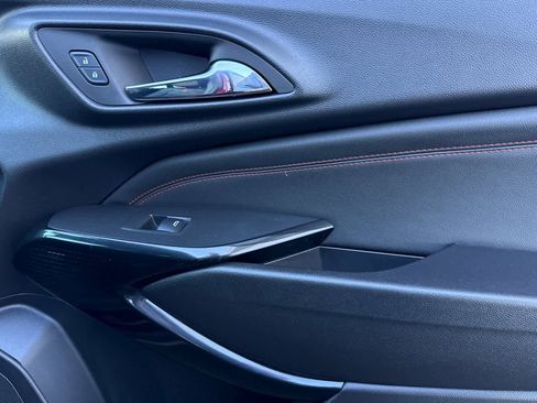 Used 2024 Chevrolet Trax RS w/ Driver Confidence Package image 18