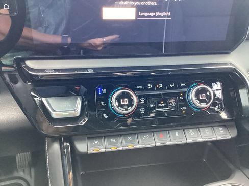 New 2026 GMC Sierra 1500 AT4X AWD/4WD image 32