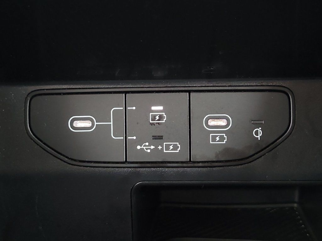 Used 2024 Kia Sorento S FWD image 20