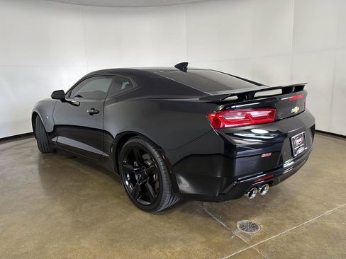 Used 2017 Chevrolet Camaro SS RWD image 19