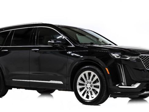 Used 2021 Cadillac XT6 Premium Luxury image 1