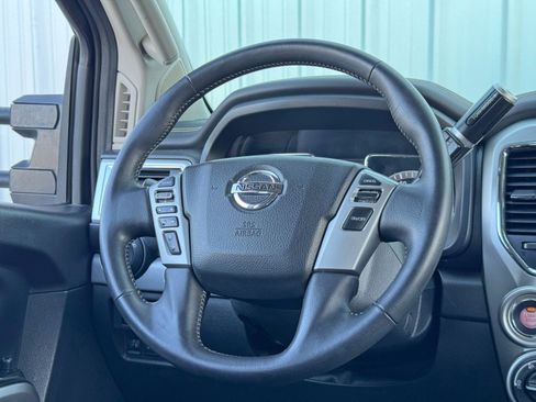 Used 2019 Nissan Titan PRO-4X w/ Pro-4x Utility Package image 18