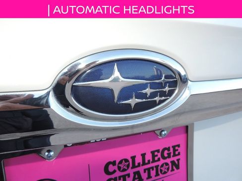 Used 2021 Subaru Ascent 8-Passenger AWD/4WD image 11