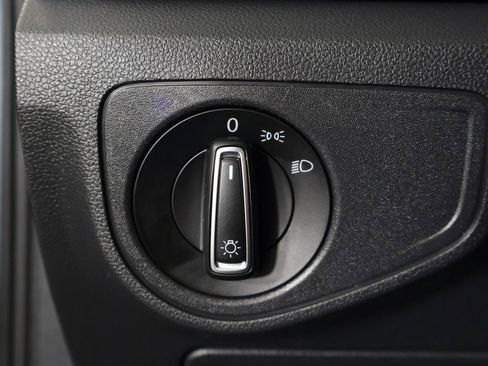 Used 2018 Volkswagen Atlas Launch Edition image 35