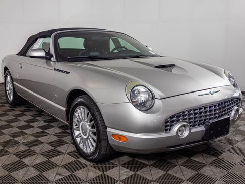 Used 2004 Ford Thunderbird RWD image 8