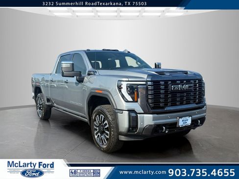 Used 2024 GMC Sierra 2500 Denali Ultimate AWD/4WD image 1