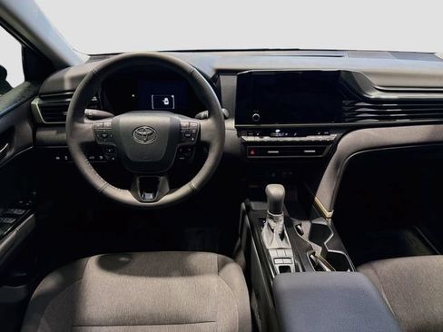 Used 2026 Toyota Camry LE w/ Convenience Package FWD image 19