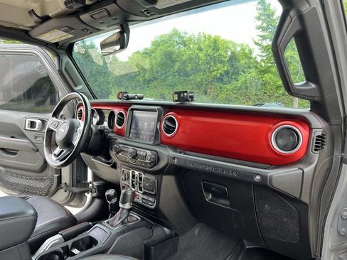 Used 2020 Jeep Wrangler Unlimited Rubicon AWD/4WD image 19