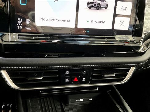 New 2026 Volkswagen Atlas Cross Sport SEL Premium R-Line image 21