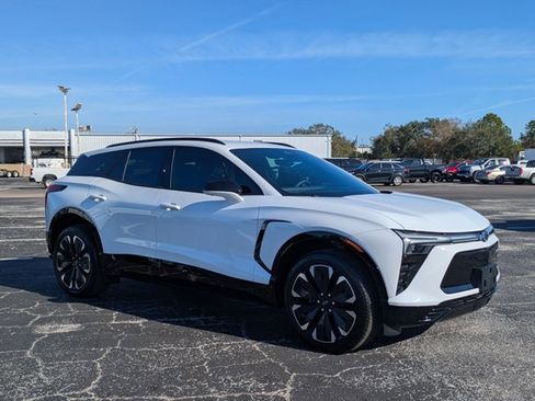 New 2024 Chevrolet Blazer EV RS image 6