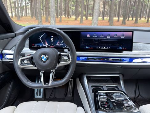 Certified 2024 BMW 760i xDrive w/ Executive Package image 3
