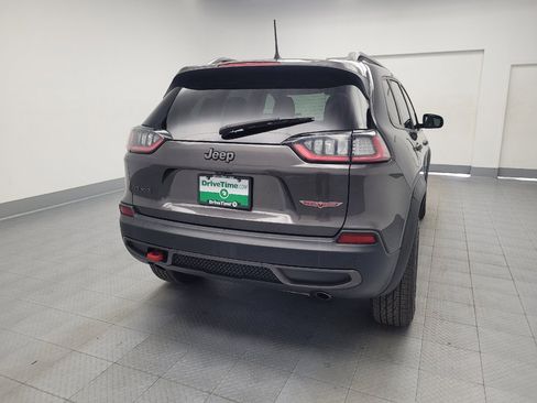 Used 2019 Jeep Cherokee Trailhawk AWD/4WD image 7