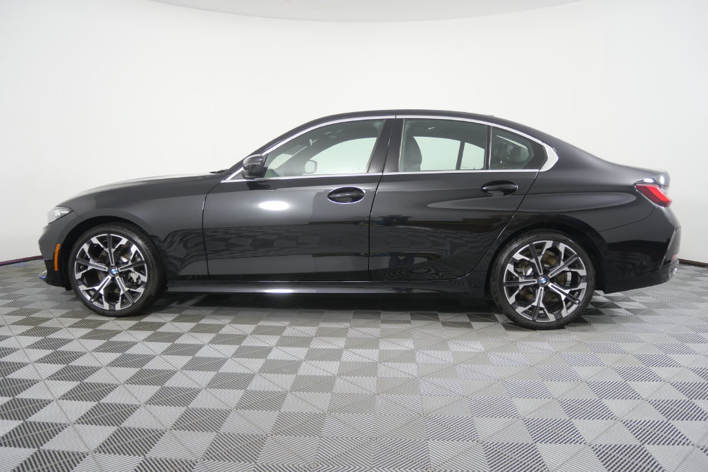 Certified 2026 BMW 330i Sedan RWD image 7