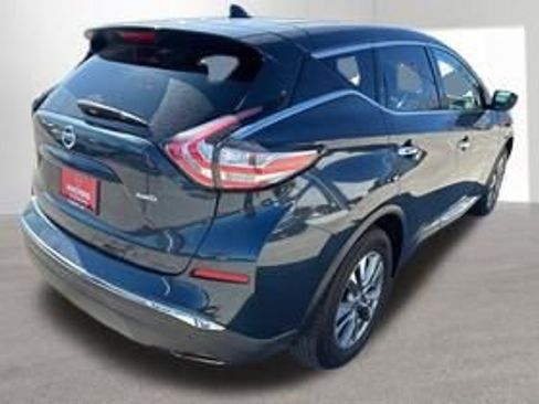 Used 2018 Nissan Murano S image 5