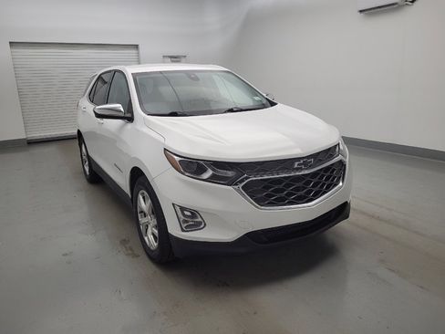 Used 2020 Chevrolet Equinox LT w/ LPO, Chrome Package FWD image 13