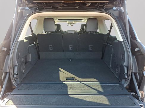 New 2026 Lincoln Navigator L Reserve image 10