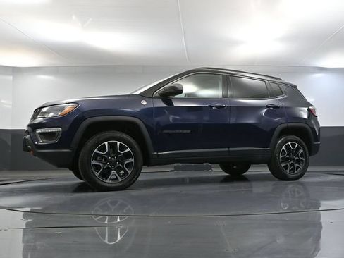 Used 2019 Jeep Compass Trailhawk AWD/4WD image 48