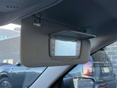 Used 2021 Chevrolet Equinox LS image 10