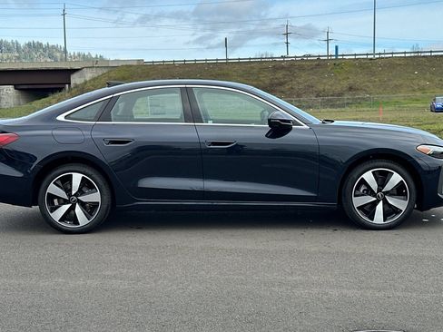 Used 2025 Audi A5 2.0T Premium w/ Premium Plus AWD/4WD image 2