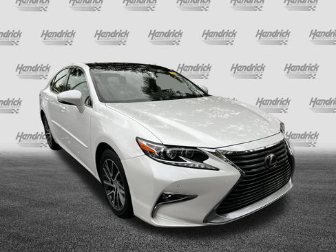 Used 2017 Lexus ES 350 image 2