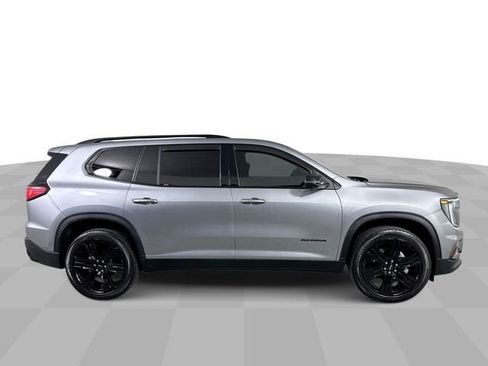 Used 2025 GMC Acadia Elevation w/ Elevation Premium Package AWD/4WD image 9