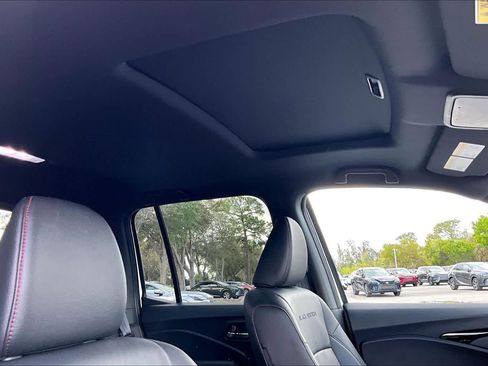 Used 2025 Honda Ridgeline Black Edition image 14