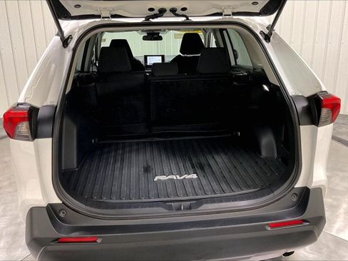Certified 2025 Toyota RAV4 LE AWD/4WD image 38