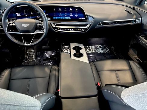 Used 2024 Cadillac Lyriq Tech RWD image 26