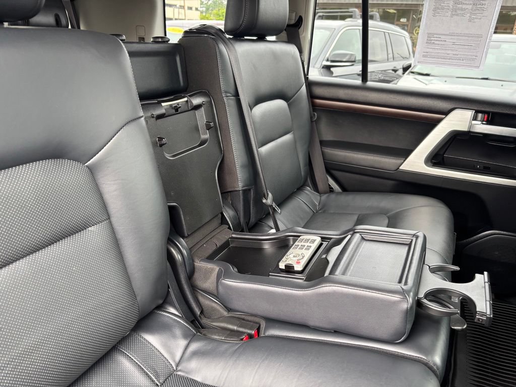 Used 2017 Toyota Land Cruiser AWD/4WD image 29