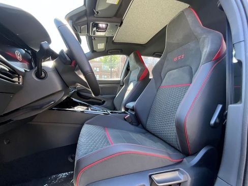 New 2026 Volkswagen GTI SE FWD image 11
