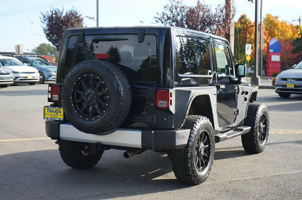 Used 2011 Jeep Wrangler Sahara w/ Connectivity Group AWD/4WD image 7