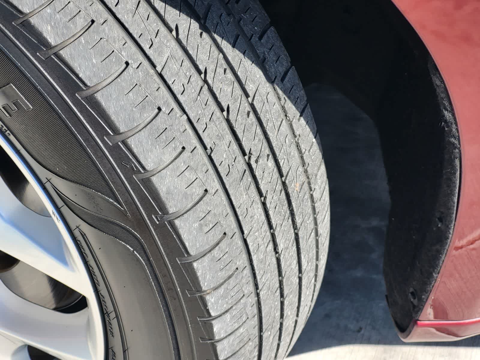 Used 2020 Chrysler Pacifica Touring-L Plus w/ Tire & Wheel Group FWD image 10
