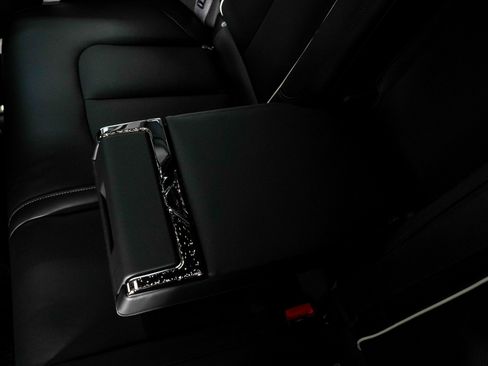 Certified 2025 Rolls-Royce Cullinan image 27