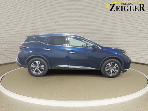 Used 2023 Nissan Murano SV image 4