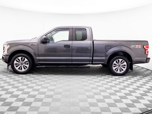 Used 2018 Ford F150 XL w/ Equipment Group 101A Mid RWD image 2