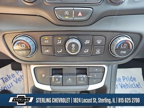 Used 2022 GMC Terrain SLT w/ Infotainment Package II AWD/4WD image 11