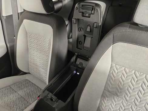 Used 2022 Chevrolet Equinox LS w/ LS Convenience Package image 27