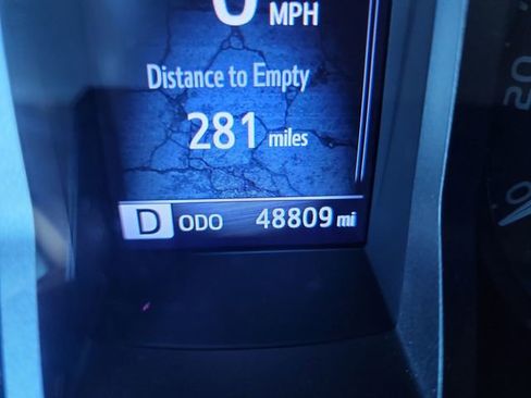 Used 2020 Toyota Tacoma TRD Sport w/ Technology Package image 15