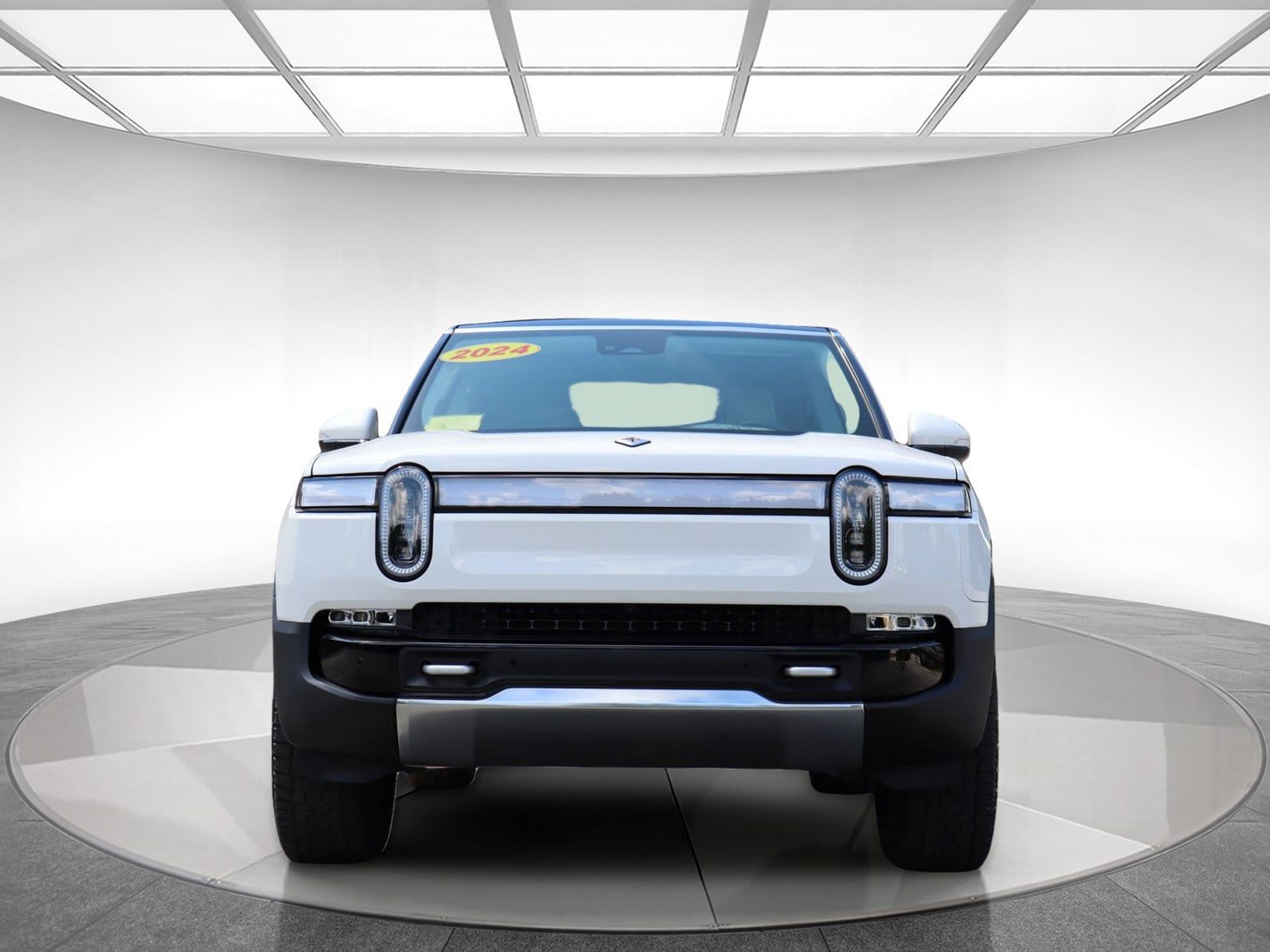 Used 2024 Rivian R1S Adventure Quad AWD/4WD image 2