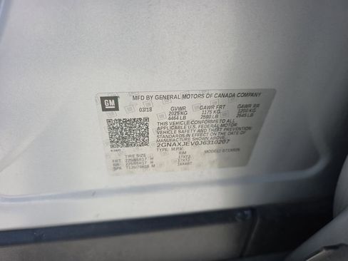 Used 2018 Chevrolet Equinox LT image 37