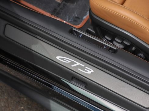 Used 2022 Porsche 911 GT3 RWD image 48