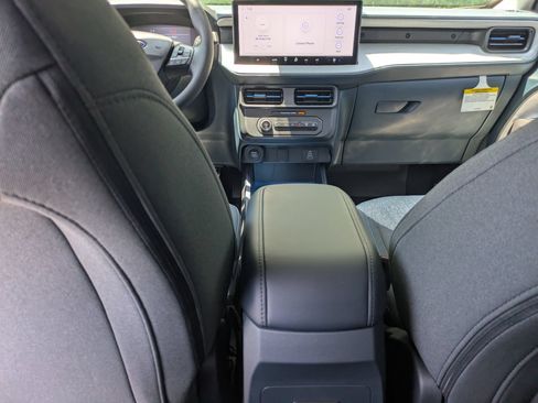 Used 2026 Ford Maverick XLT FWD image 25