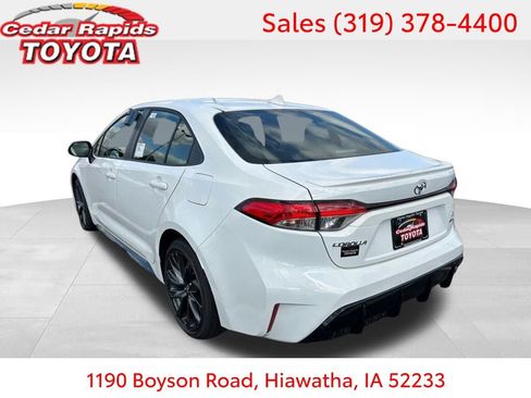 New 2026 Toyota Corolla SE image 2