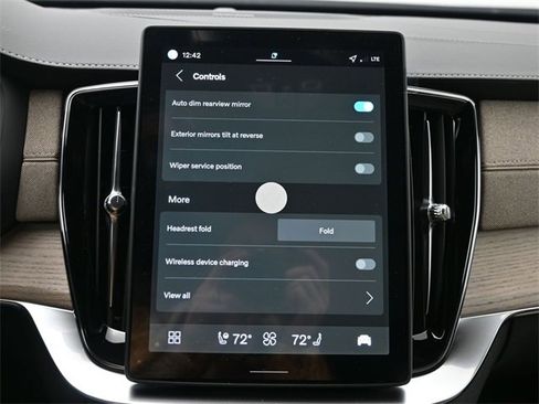 New 2026 Volvo XC90 B6 Plus w/ Protection Package Premier image 19