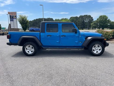 Used 2020 Jeep Gladiator Sport w/ Quick Order Package 24S AWD/4WD image 9