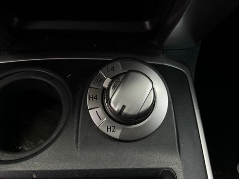 Used 2014 Toyota 4Runner SR5 image 25