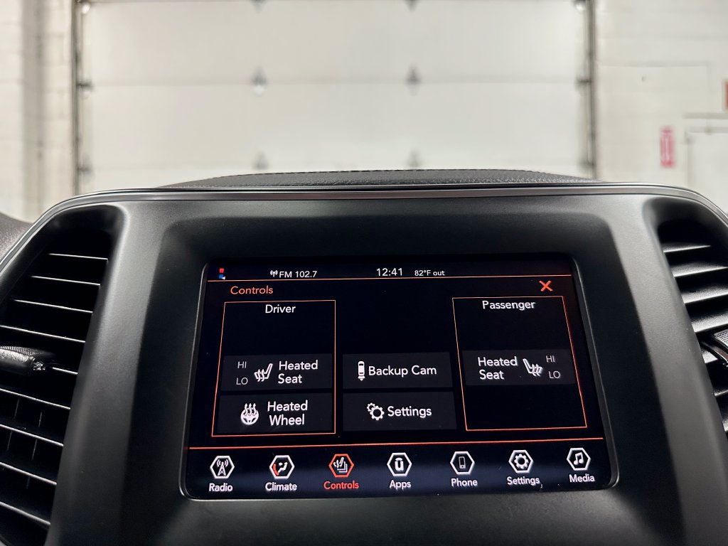 Used 2019 Jeep Cherokee Latitude Plus w/ Cold Weather Group AWD/4WD image 30
